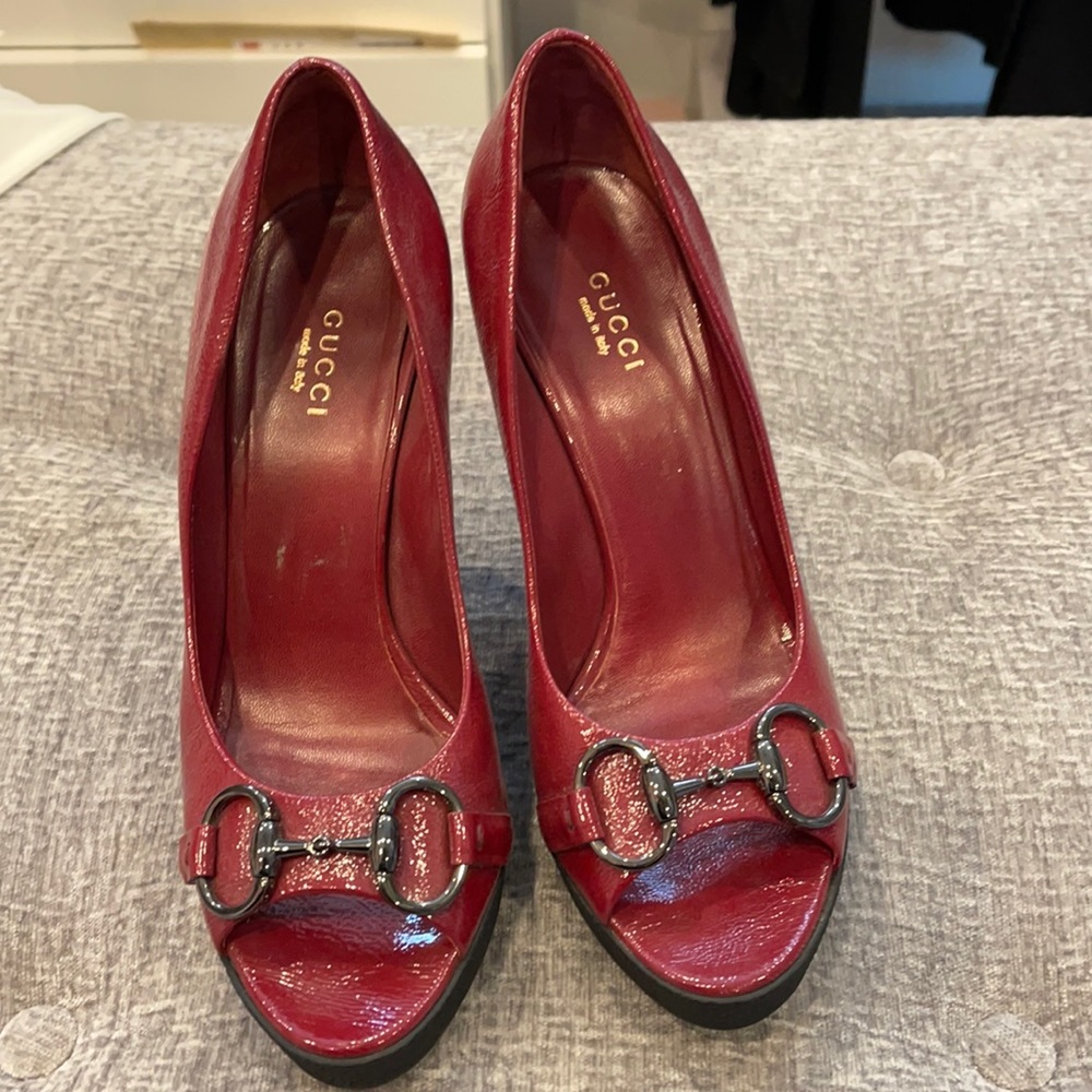 Red Gucci heels (Authentic)